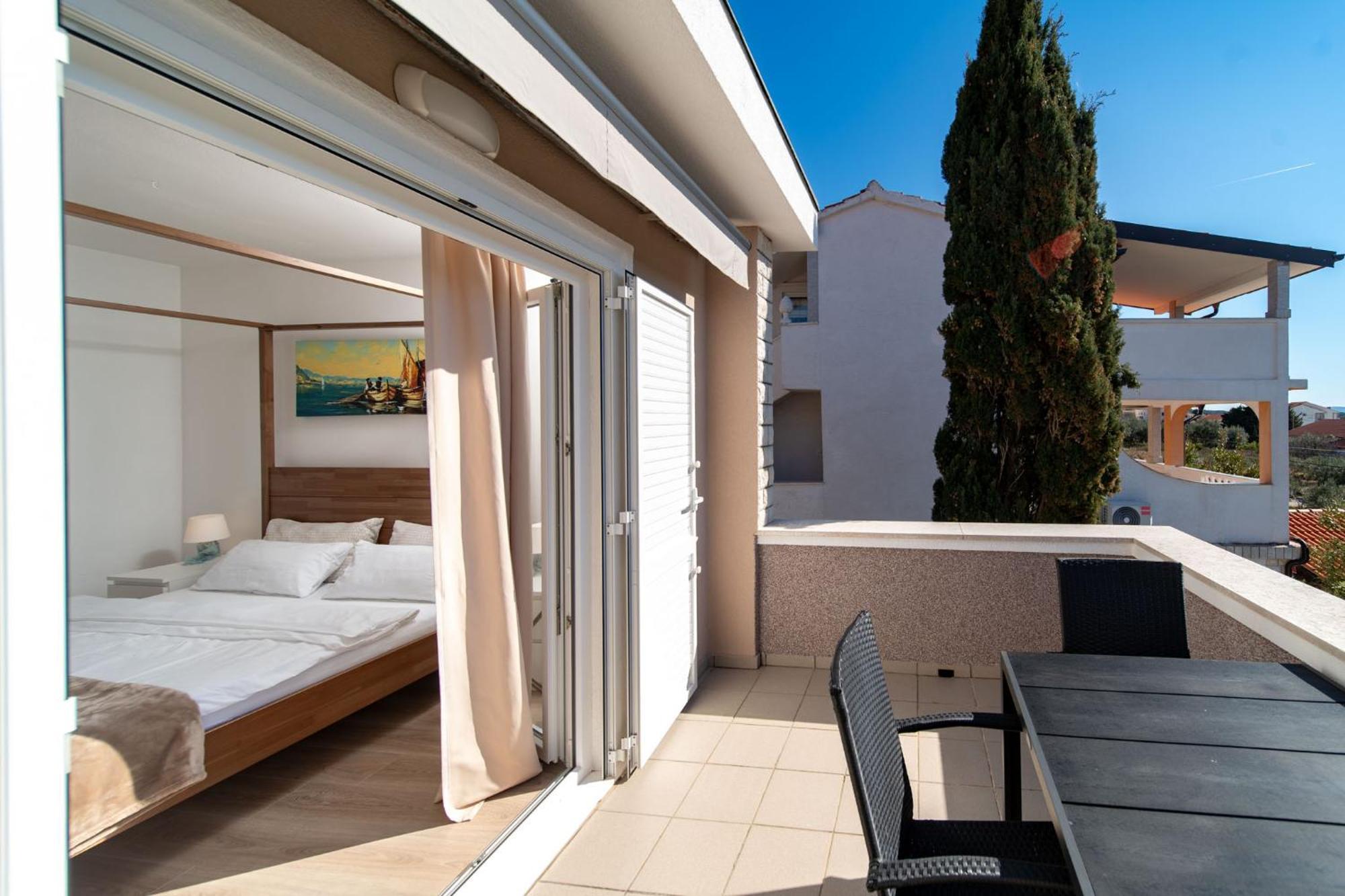 Apartments Casa Barbara Раб Экстерьер фото