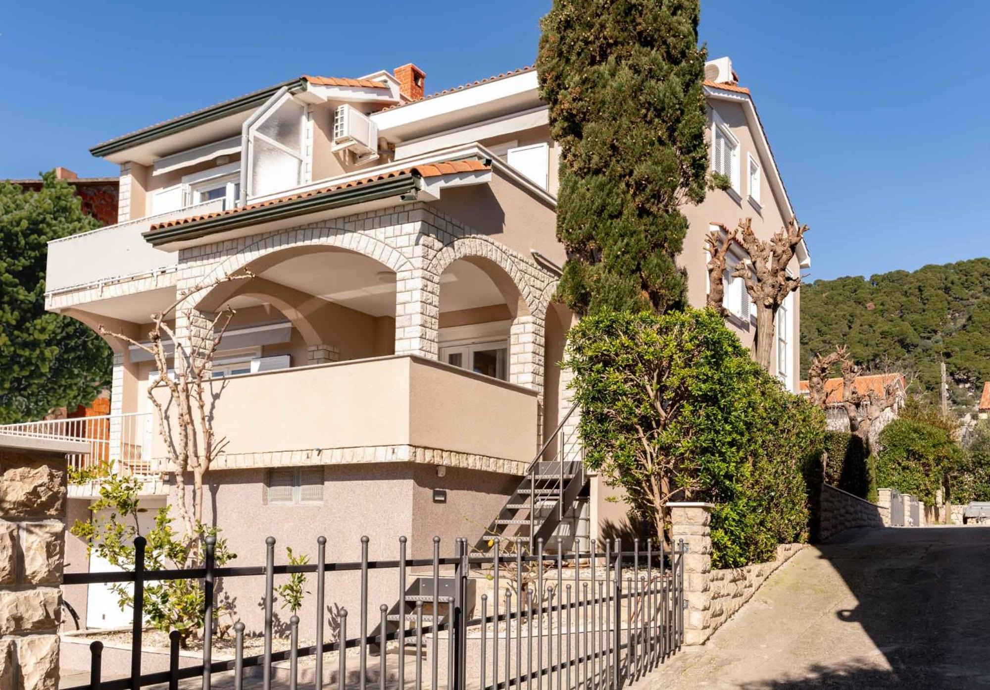 Apartments Casa Barbara Раб Экстерьер фото